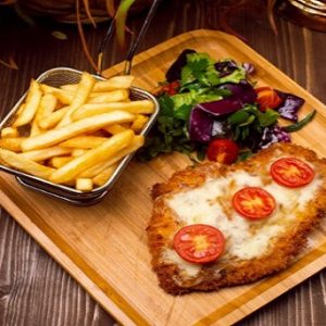 Filé de Frango Parmegiana