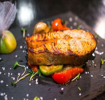 Salmão ao Molho Pesto